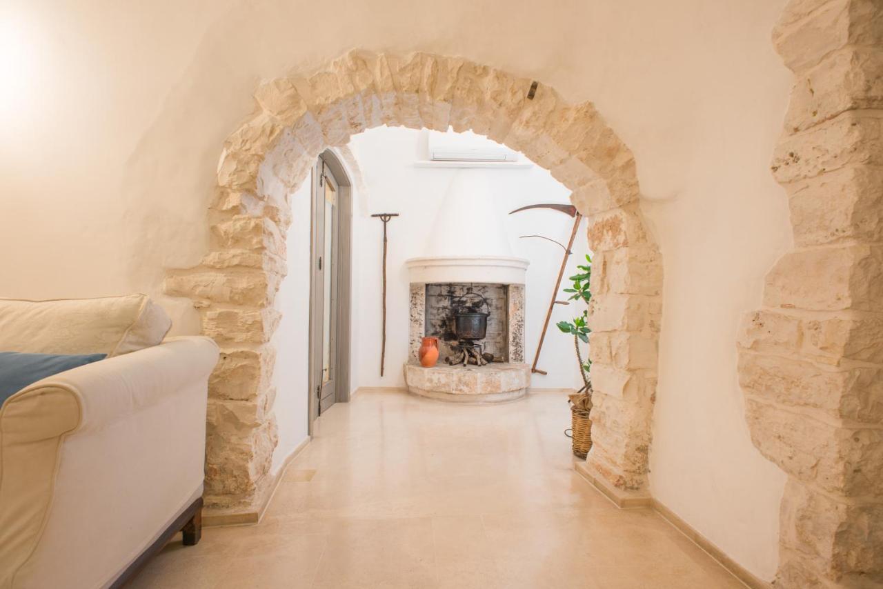 Trulli Holiday Deluxe & Wellness อัลเบโรเบลโล ภายนอก รูปภาพ
